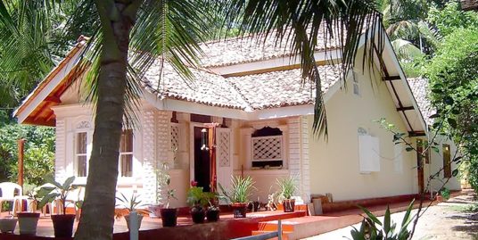 Charming Colonial-Style Guest House in Ahangama